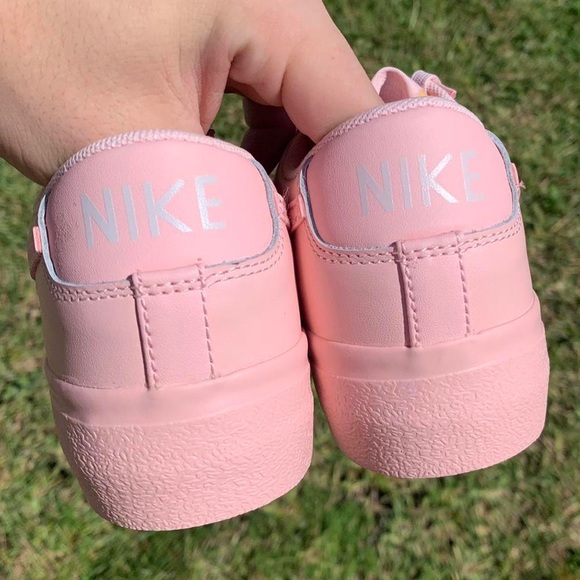 NEW NIKE BLAZER LOW PINK - Picture 3 of 3